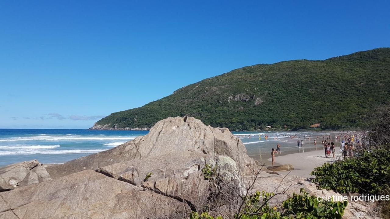 Chale Praia Da Armacao Florianópolis 外观 照片