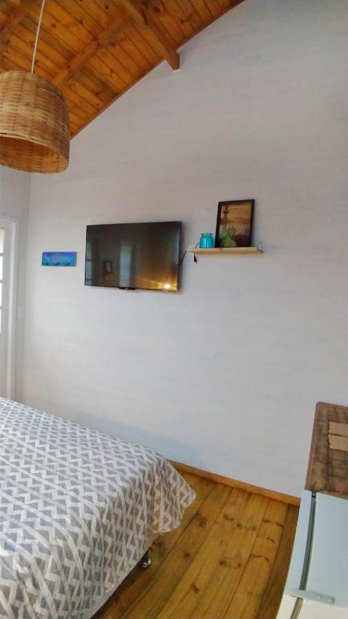Chale Praia Da Armacao Florianópolis 外观 照片