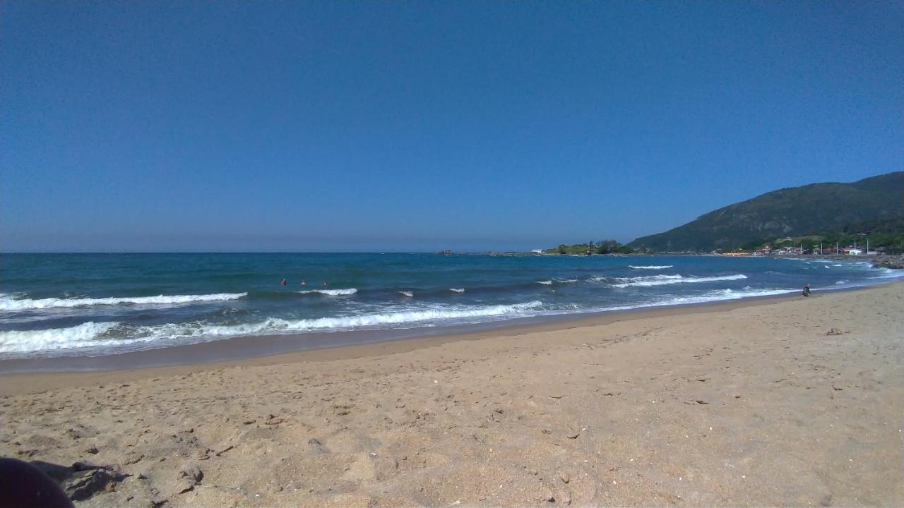 Chale Praia Da Armacao Florianópolis 外观 照片