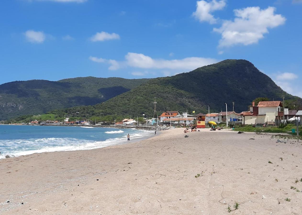 Chale Praia Da Armacao Florianópolis 外观 照片